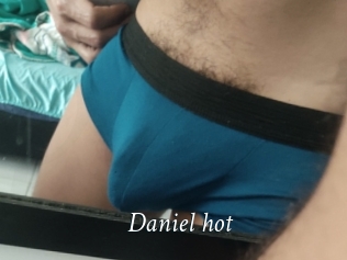Daniel_hot
