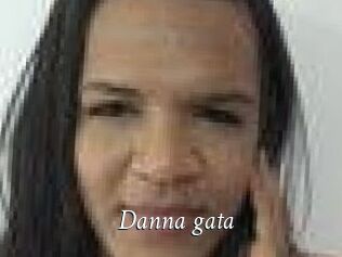 Danna_gata