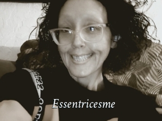 Essentricesme