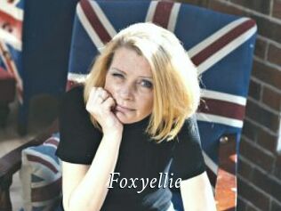 Foxyellie