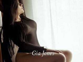 Gia_Jones