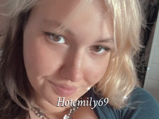 Hotemily69