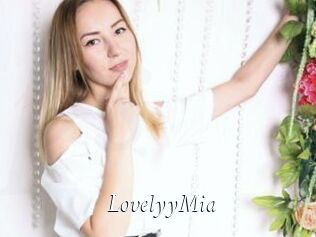 LovelyyMia
