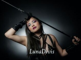 LunaDevis