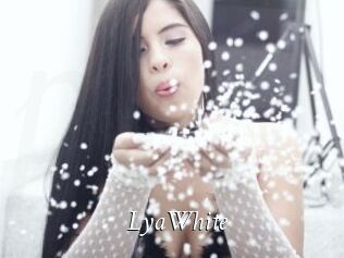 LyaWhite