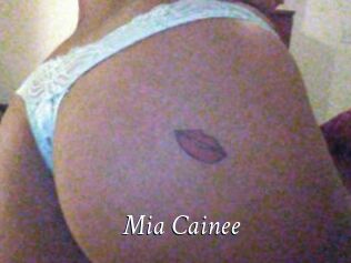 Mia_Cainee