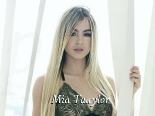 Mia_Taaylor