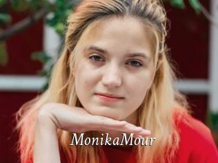 MonikaMour