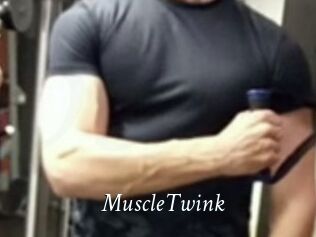 MuscleTwink
