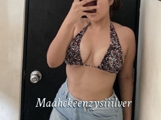 Maahckeenzysiiilver