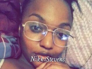 Nikki_Stevens