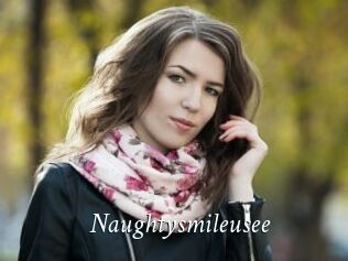 Naughtysmileusee