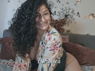 Petitesea