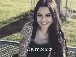 Rylee_Snow