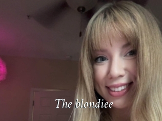 The_blondiee