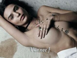 Vannee_J